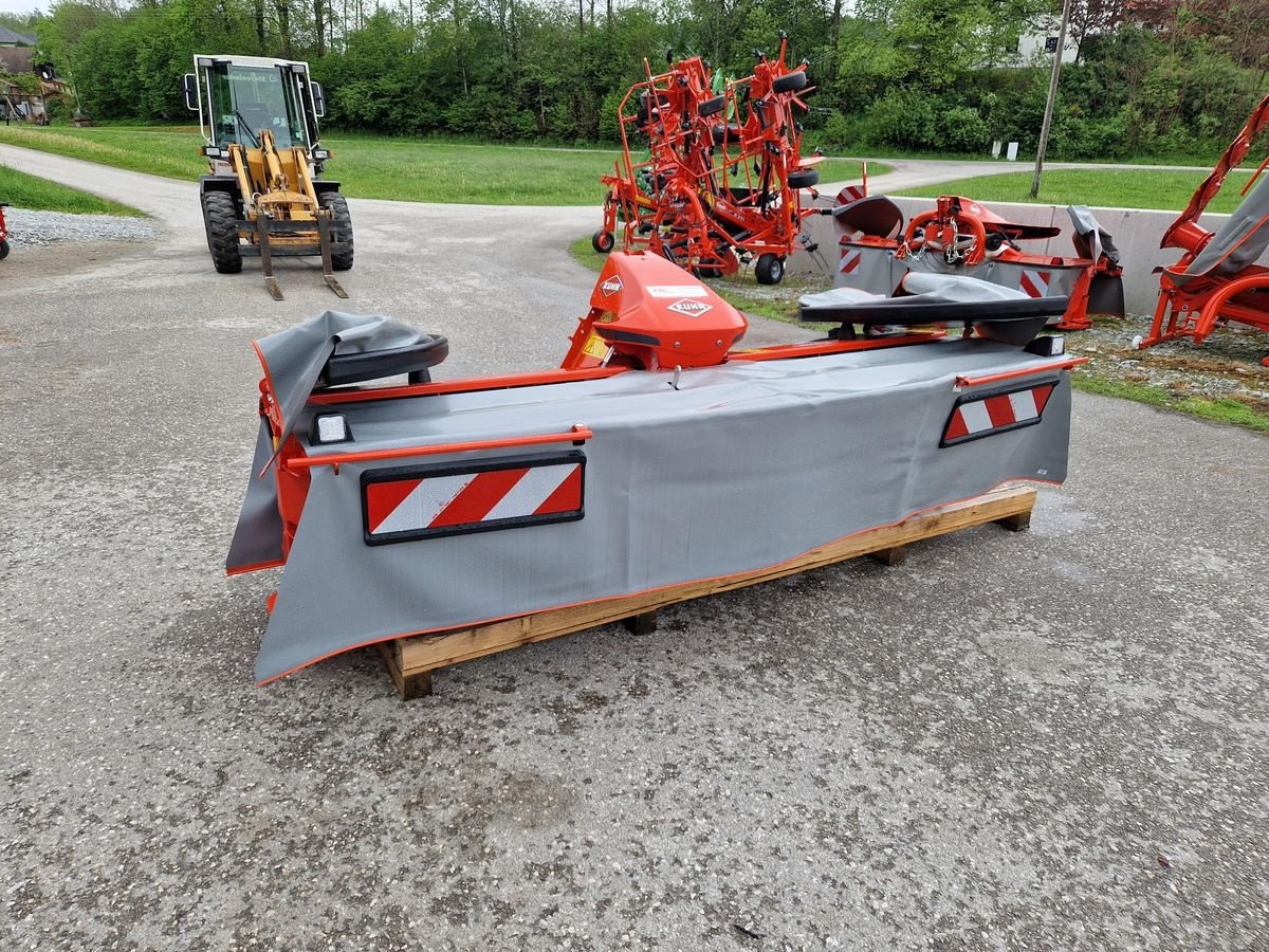 Mähwerk of the type Kuhn GMD 3121 F- FF 1000, Neumaschine in Grünbach (Picture 8)