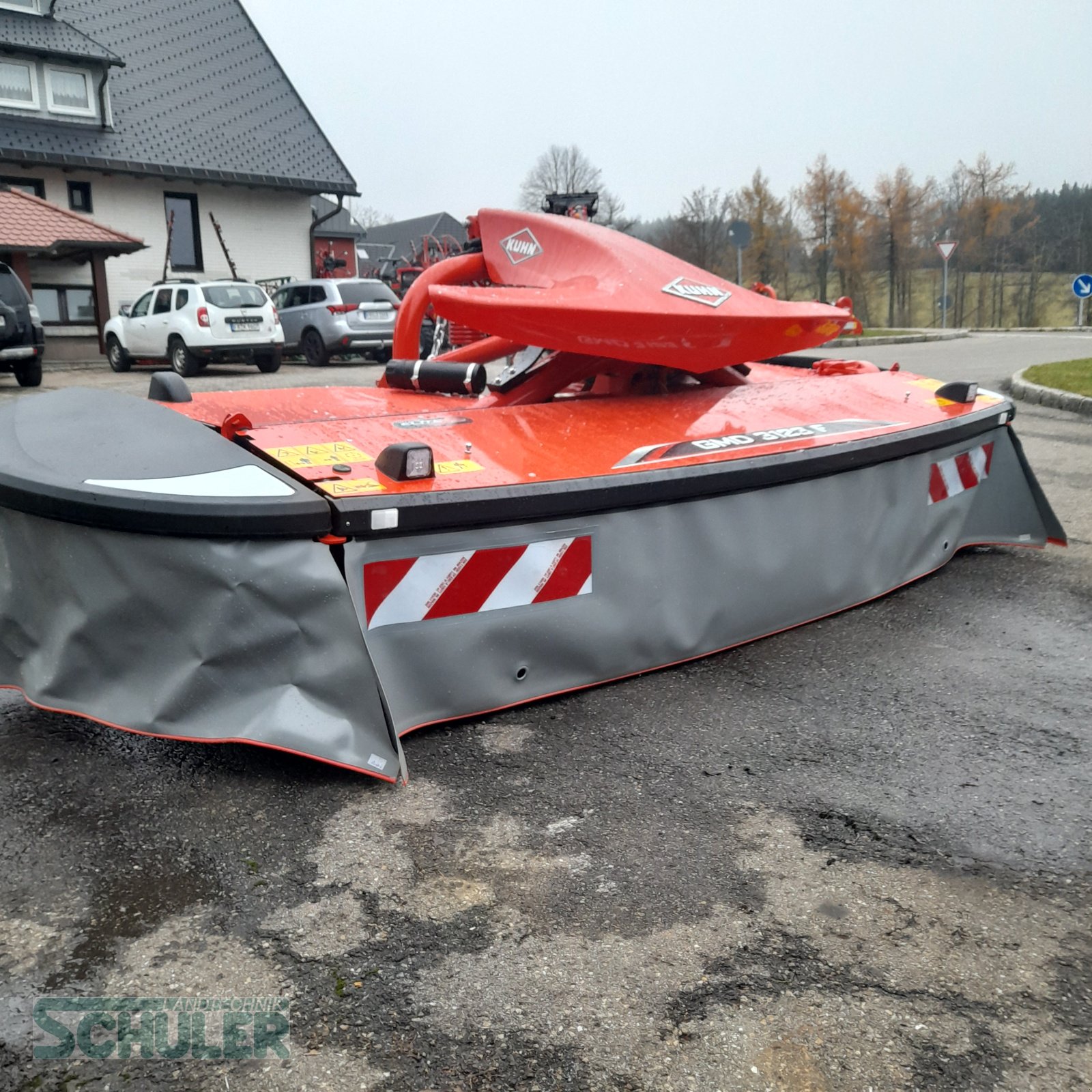 Mähwerk of the type Kuhn GMD 3123 F-FF, Neumaschine in St. Märgen (Picture 4)