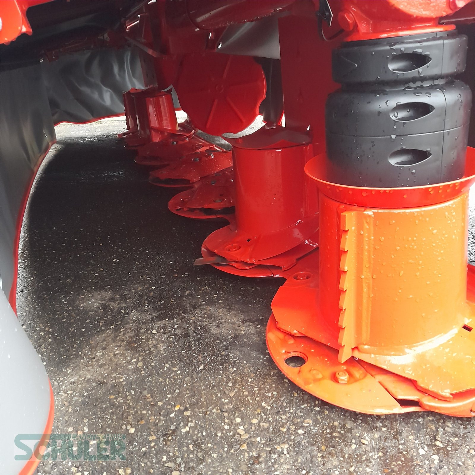 Mähwerk of the type Kuhn GMD 3123 F-FF, Neumaschine in St. Märgen (Picture 6)