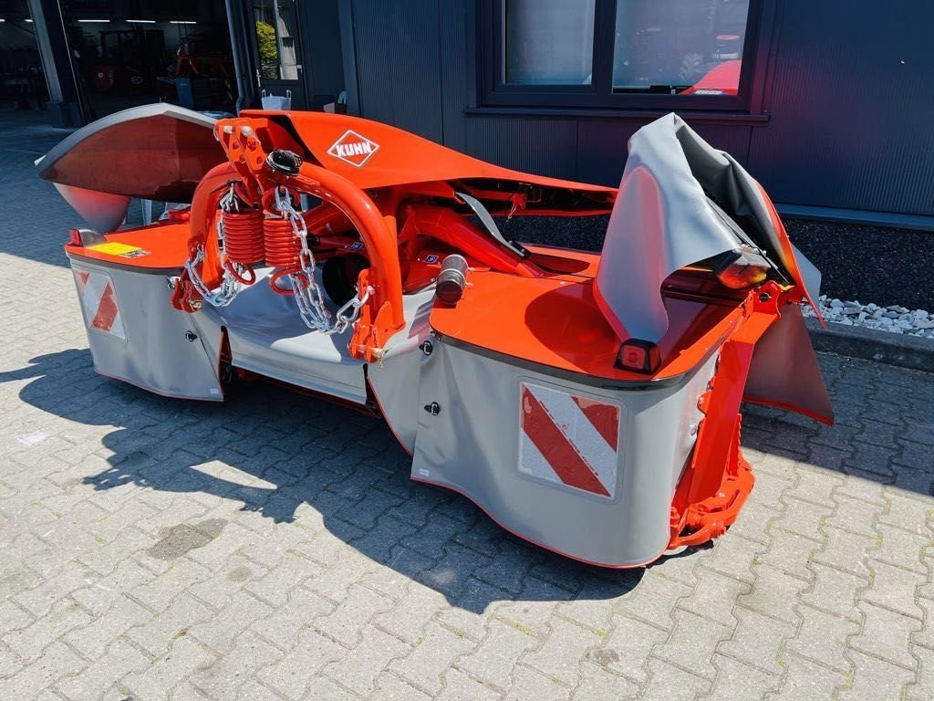 Mähwerk of the type Kuhn GMD 3123 F-FF, Neumaschine in Coevorden (Picture 1)