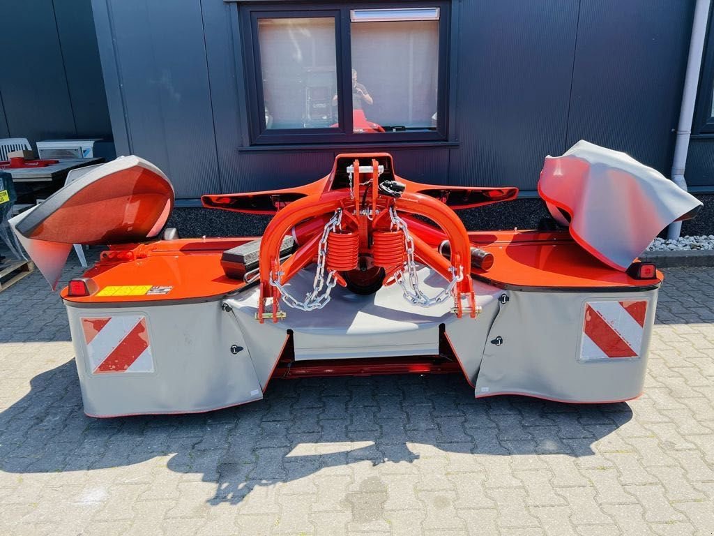 Mähwerk of the type Kuhn GMD 3123 F-FF, Neumaschine in Coevorden (Picture 2)