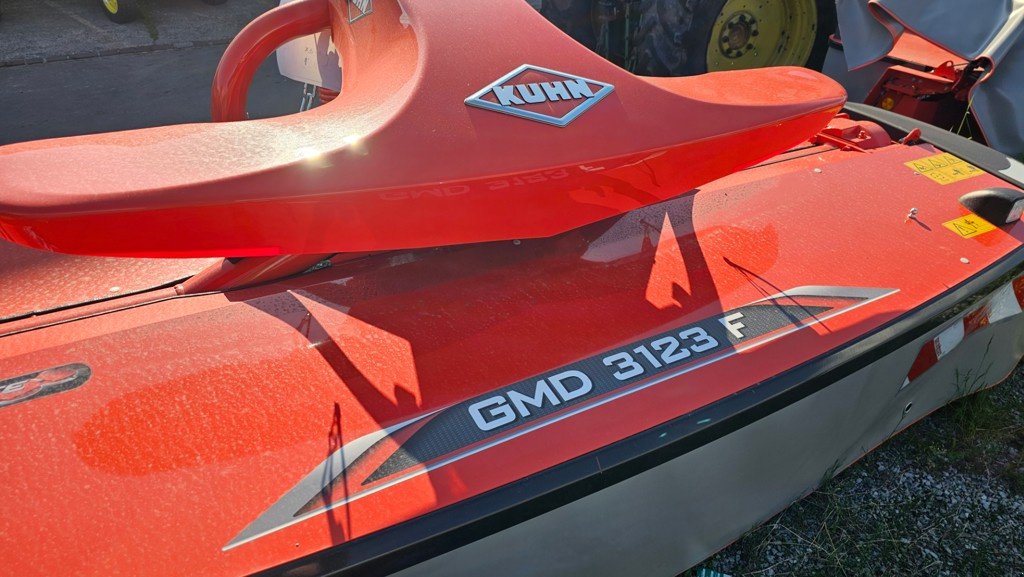 Mähwerk of the type Kuhn GMD 3123 F-FF, Neumaschine in Altendorf (Picture 2)