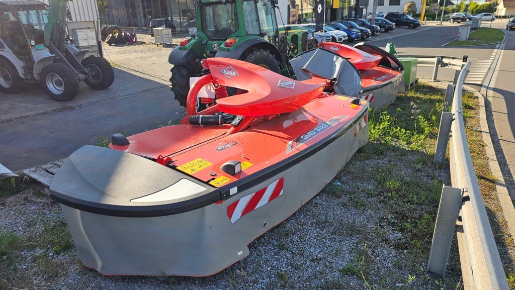 Mähwerk of the type Kuhn GMD 3123 F-FF, Neumaschine in Altendorf (Picture 1)