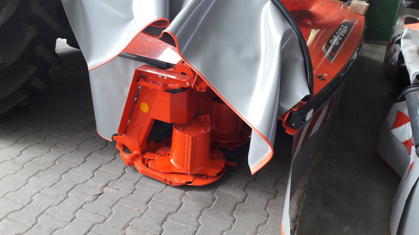 Mähwerk Türe ait Kuhn GMD 3123 F-FF, Neumaschine içinde Aislingen (resim 2)