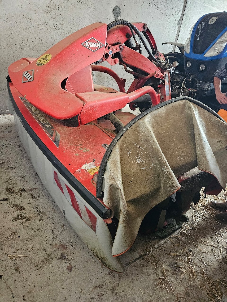 Mähwerk des Typs Kuhn GMD 3125 F-FF, Gebrauchtmaschine in MANDRES-SUR-VAIR (Bild 2)
