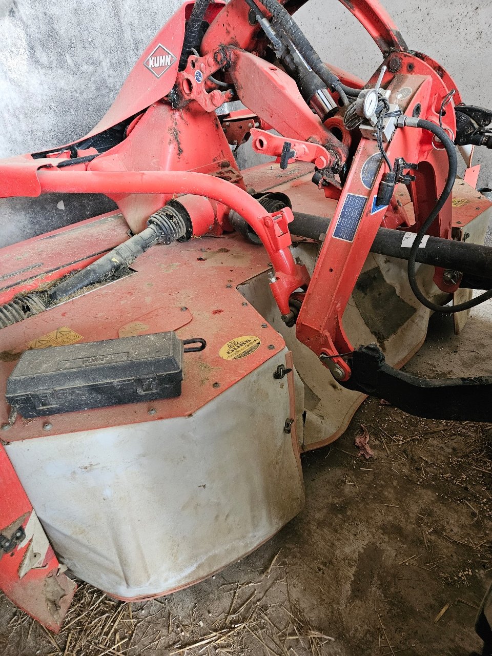 Mähwerk des Typs Kuhn GMD 3125 F-FF, Gebrauchtmaschine in MANDRES-SUR-VAIR (Bild 4)