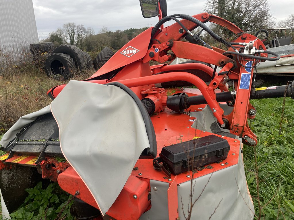 Mähwerk des Typs Kuhn GMD 3125 F-FF, Gebrauchtmaschine in JOSSELIN (Bild 3)