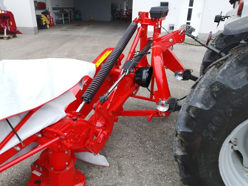 Mähwerk of the type Kuhn GMD 315 FF, Neumaschine in Grünbach (Picture 9)