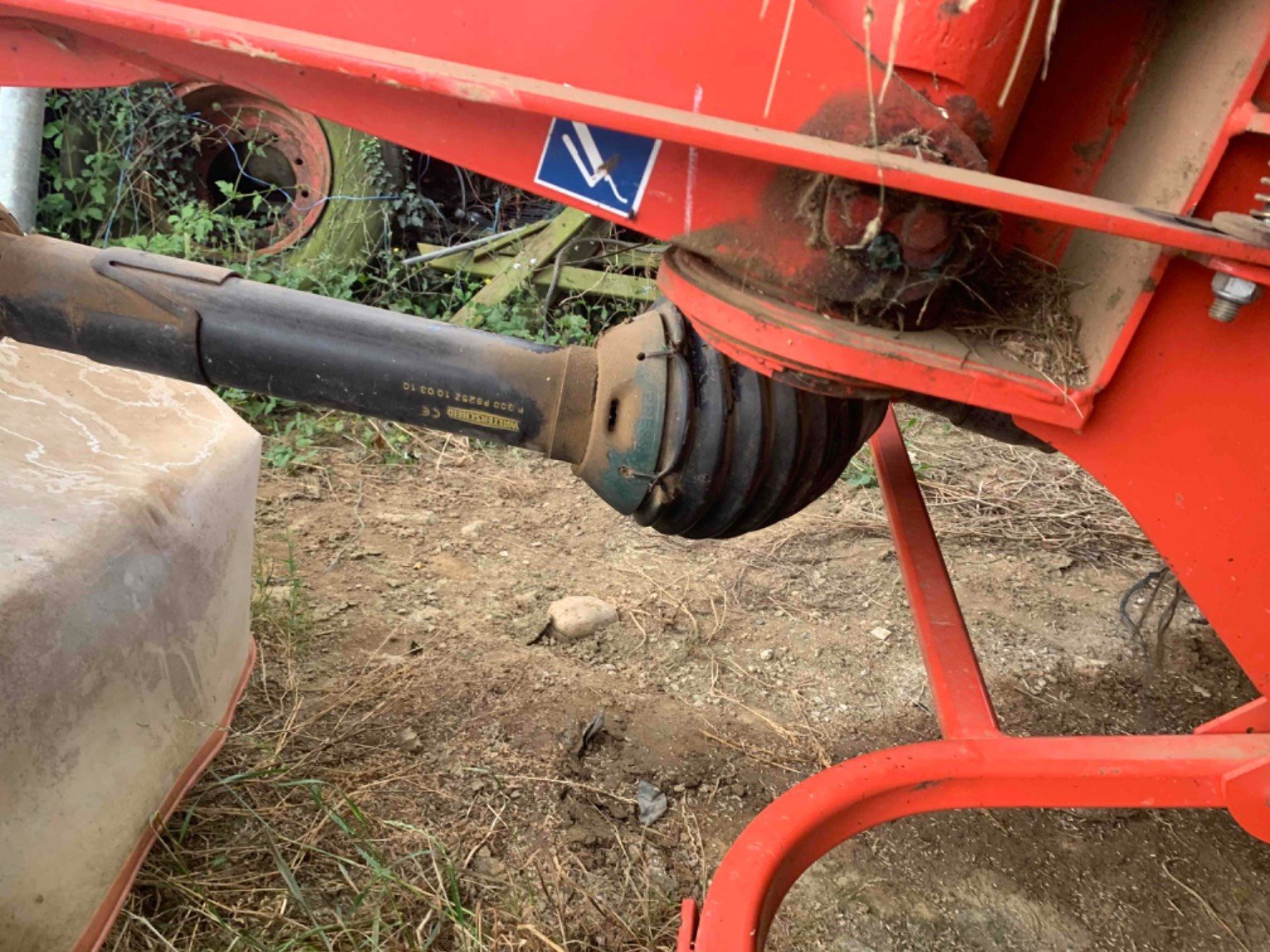 Mähwerk du type Kuhn GMD 3510, Gebrauchtmaschine en ORLEIX (Photo 11)