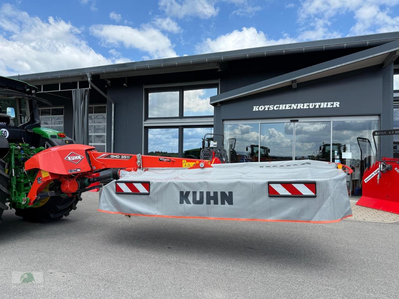 Mähwerk of the type Kuhn GMD 3511-FF, Neumaschine in Hofheim (Picture 4)
