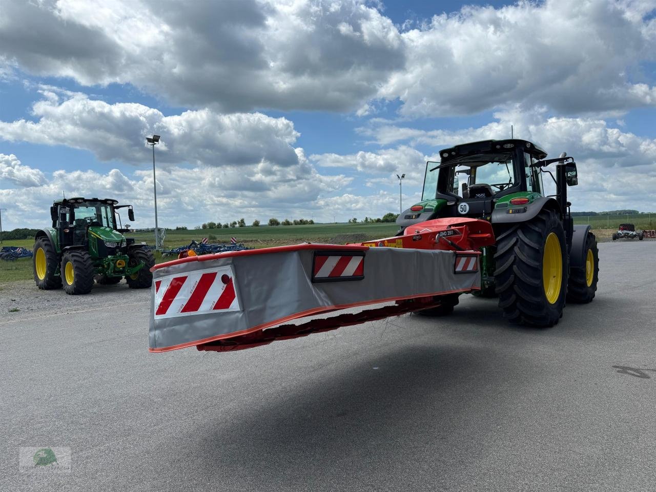 Mähwerk of the type Kuhn GMD 3511-FF, Neumaschine in Hofheim (Picture 5)