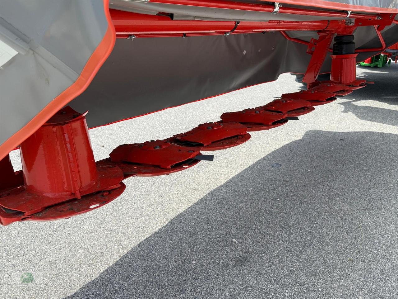 Mähwerk of the type Kuhn GMD 3511-FF, Neumaschine in Hofheim (Picture 7)