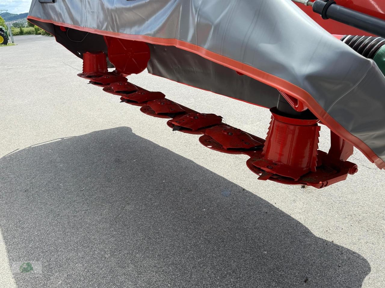 Mähwerk of the type Kuhn GMD 3511-FF, Neumaschine in Hofheim (Picture 8)