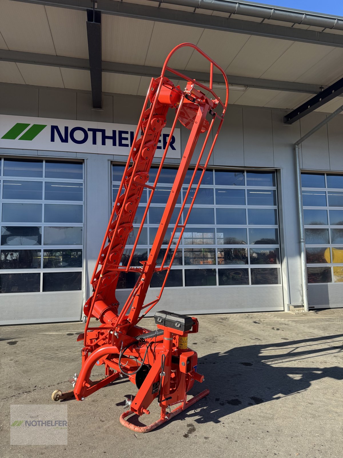 Mähwerk of the type Kuhn GMD 355 FF, Neumaschine in Pforzen (Picture 1)