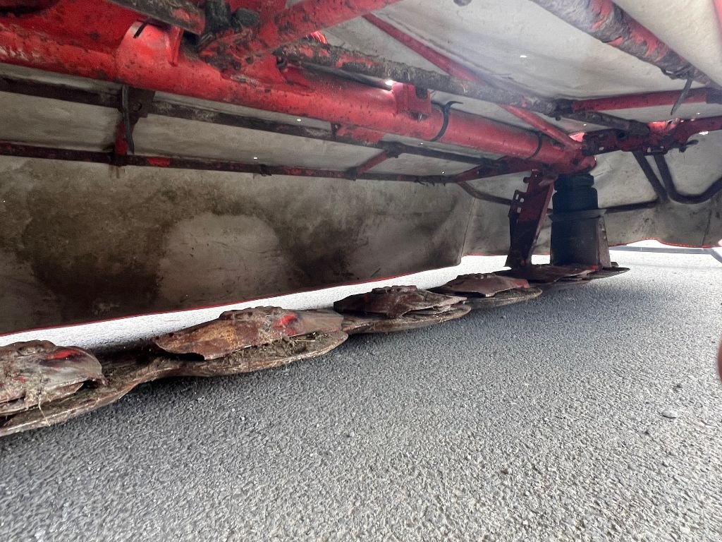 Mähwerk typu Kuhn GMD 4011 FF, Gebrauchtmaschine v Dol-de-Bretagne (Obrázek 6)