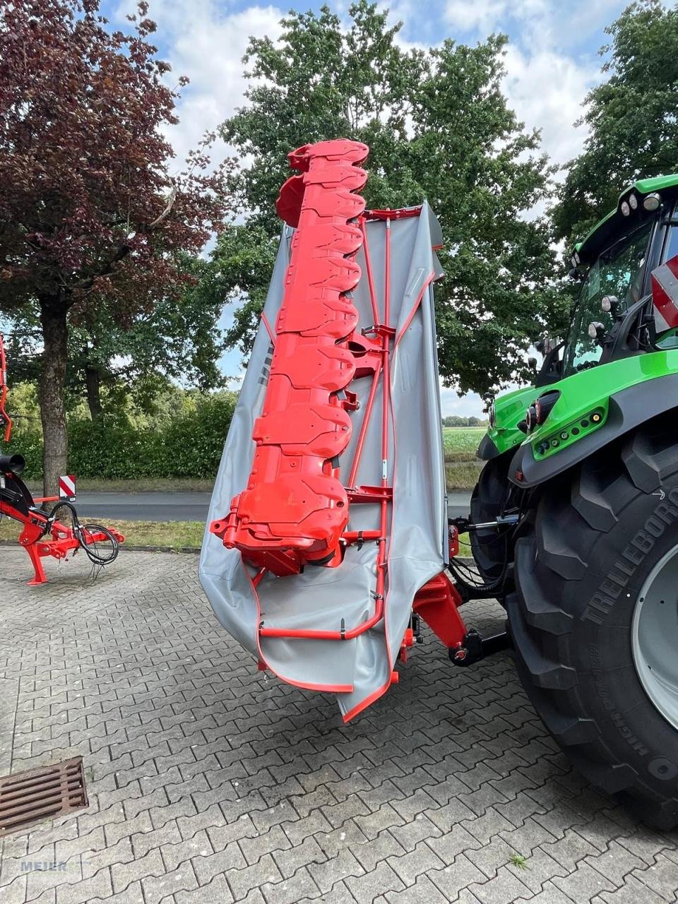 Mähwerk of the type Kuhn GMD 4015, Neumaschine in Delbrück (Picture 5)