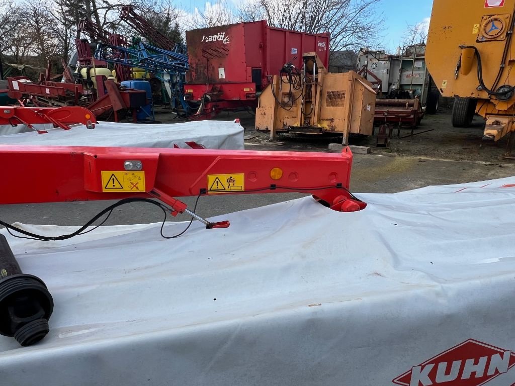 Mähwerk of the type Kuhn GMD 4410 FF, Gebrauchtmaschine in Dol-de-Bretagne (Picture 3)