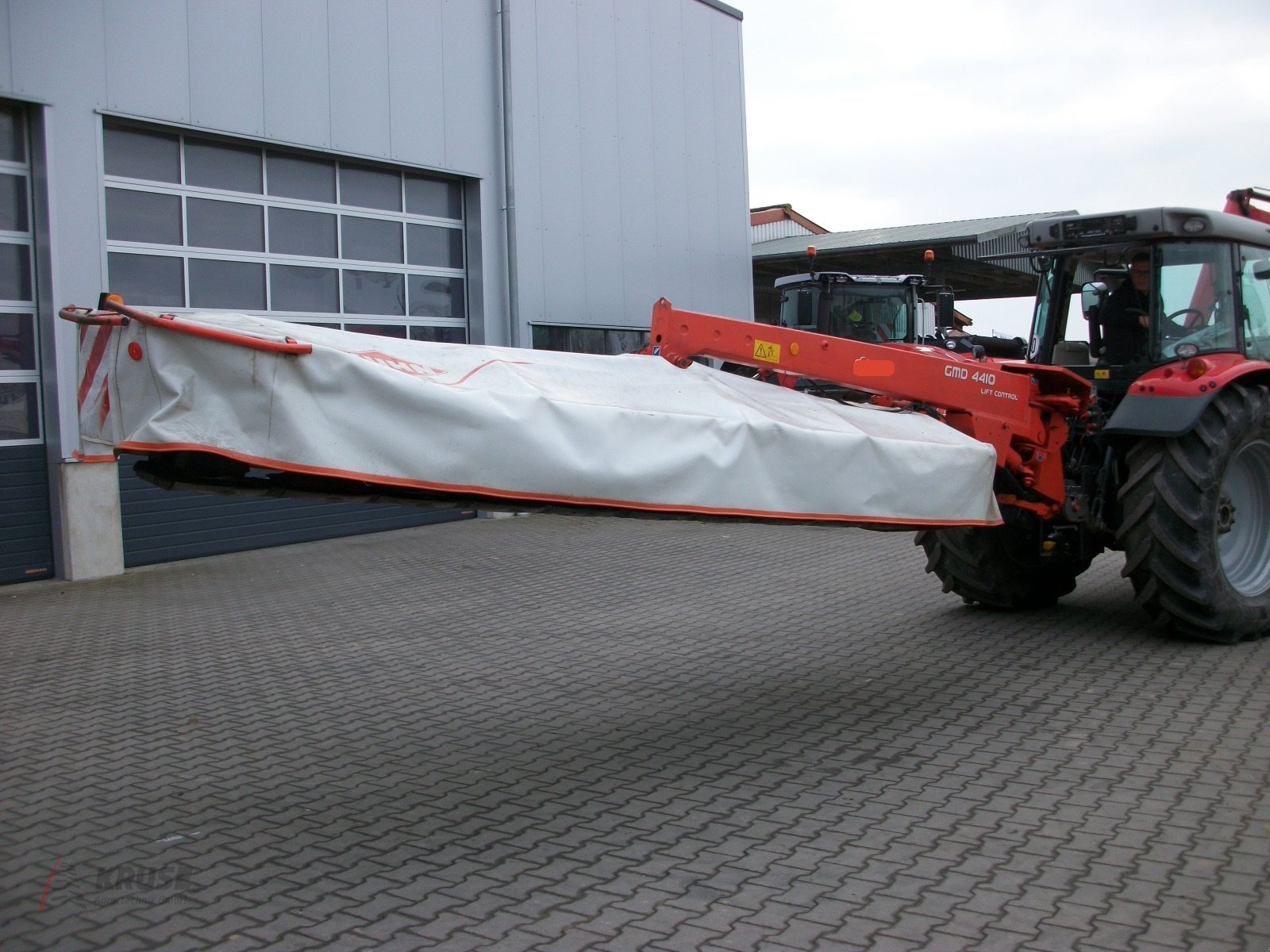 Mähwerk tip Kuhn GMD 4410-FF, Gebrauchtmaschine in Fürstenau (Poză 8)