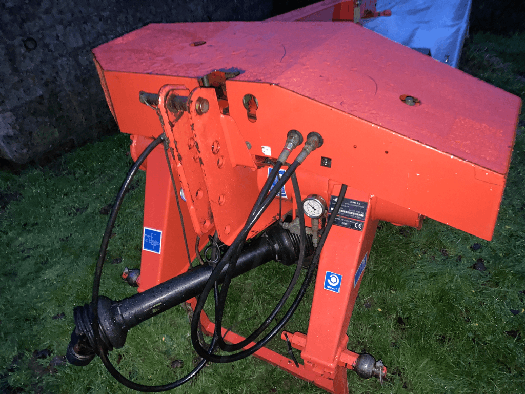Mähwerk typu Kuhn GMD 4410, Gebrauchtmaschine v CONDE SUR VIRE (Obrázek 4)