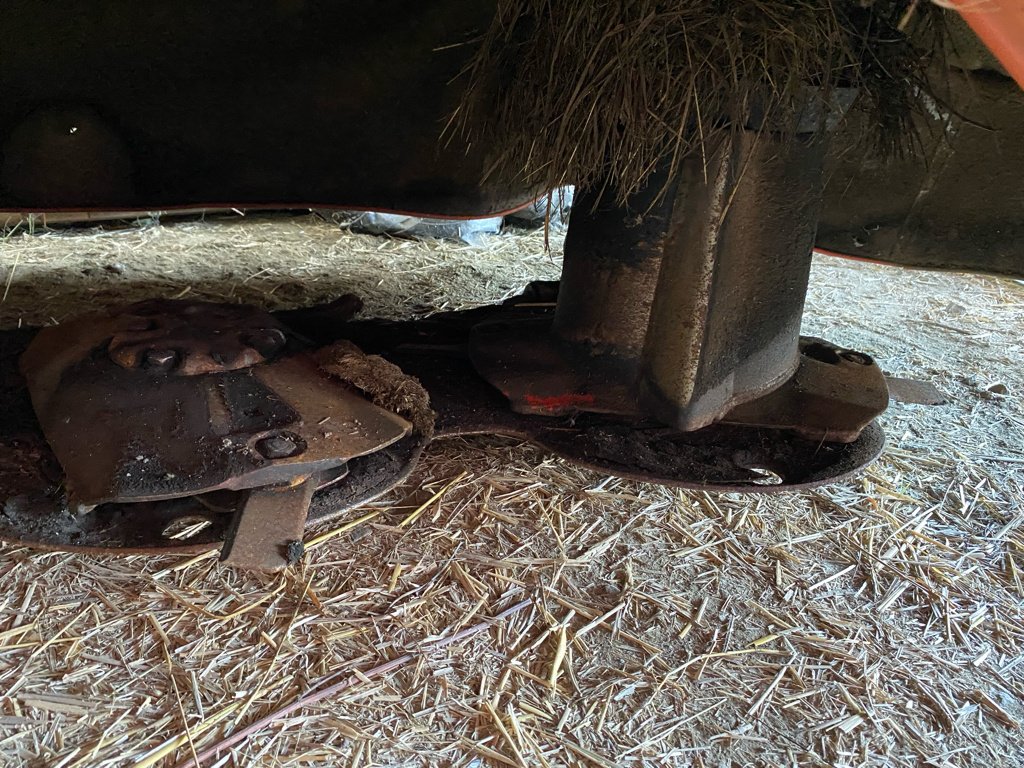 Mähwerk typu Kuhn GMD 4411-FF, Gebrauchtmaschine v YTRAC (Obrázek 9)