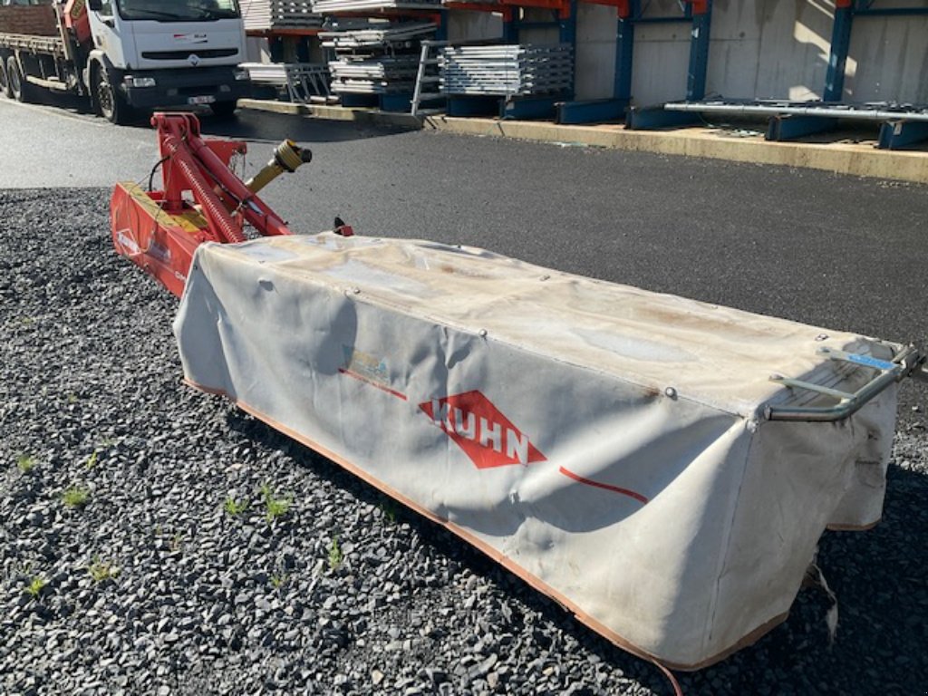 Mähwerk Türe ait Kuhn Gmd 600 GII, Gebrauchtmaschine içinde VERNOUX EN VIVARAIS (resim 3)