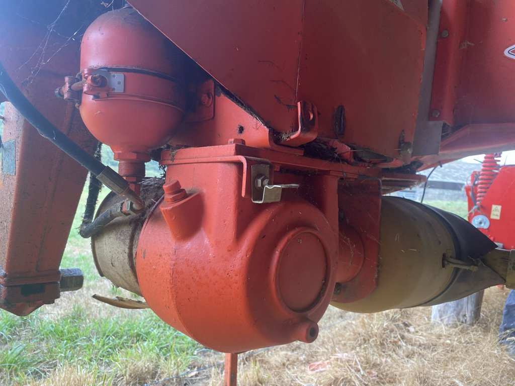 Mähwerk типа Kuhn GMD 702, Gebrauchtmaschine в BELLAC (Фотография 4)