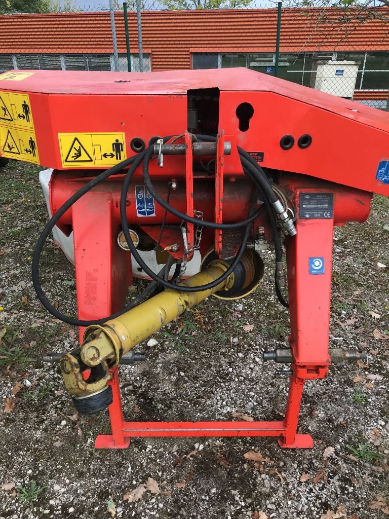 Mähwerk типа Kuhn Gmd 802 lift contrôle, Gebrauchtmaschine в MORLHON LE HAUT (Фотография 9)