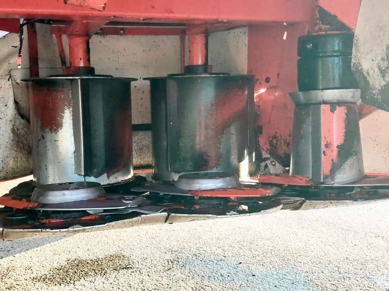 Mähwerk типа Kuhn GMD 802F-FF Frontscheibenmähwerk, Gebrauchtmaschine в St. Marienkirchen (Фотография 5)