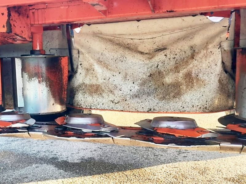 Mähwerk типа Kuhn GMD 802F-FF Frontscheibenmähwerk, Gebrauchtmaschine в St. Marienkirchen (Фотография 4)