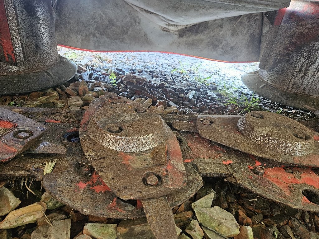 Mähwerk typu Kuhn GMD 802F-FF, Gebrauchtmaschine w MANDRES-SUR-VAIR (Zdjęcie 9)