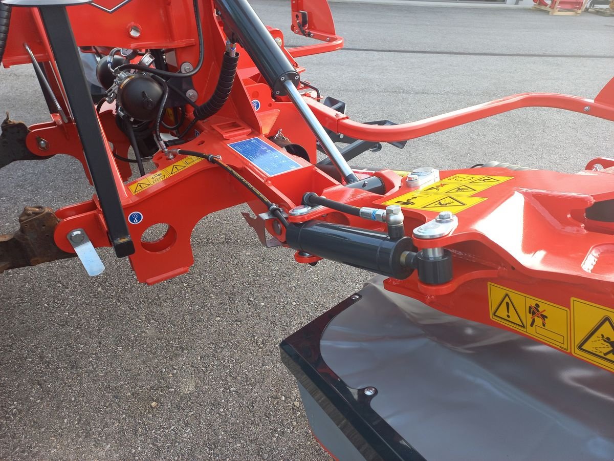 Mähwerk Türe ait Kuhn GMD 8730, Vorführmaschine içinde Saxen (resim 10)