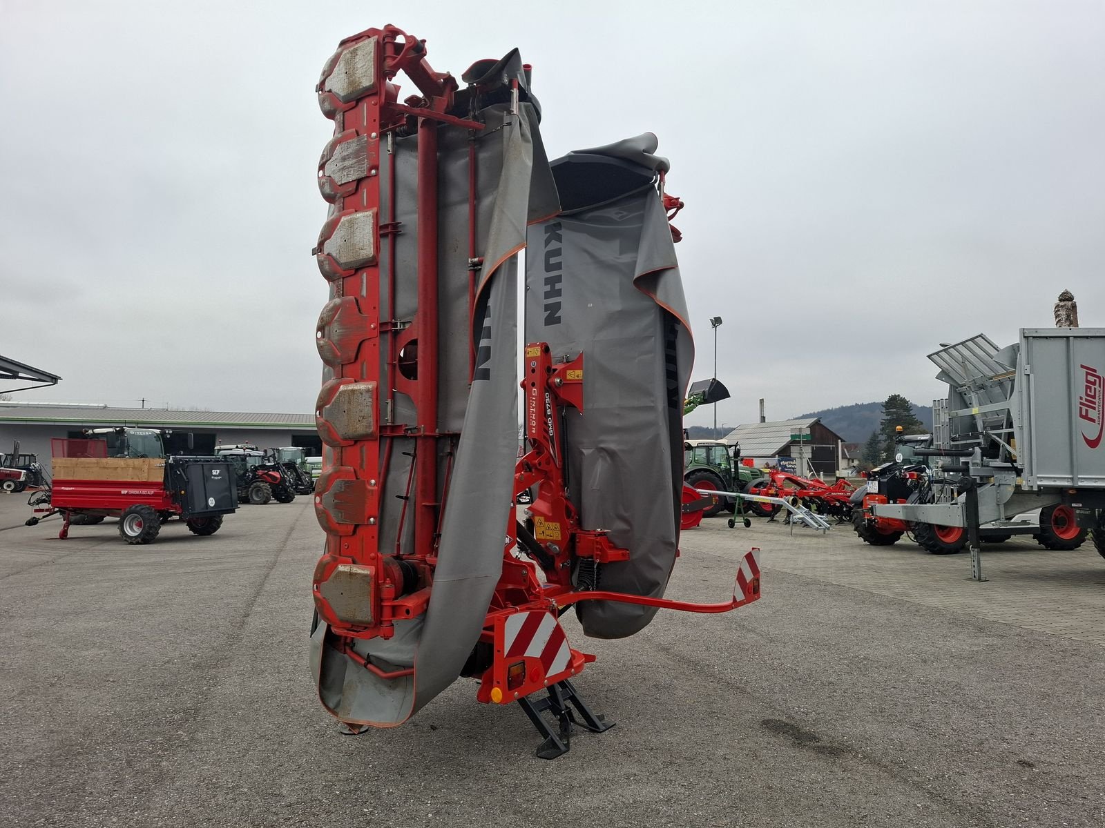 Mähwerk του τύπου Kuhn GMD 8730, Gebrauchtmaschine σε Saxen (Φωτογραφία 14)
