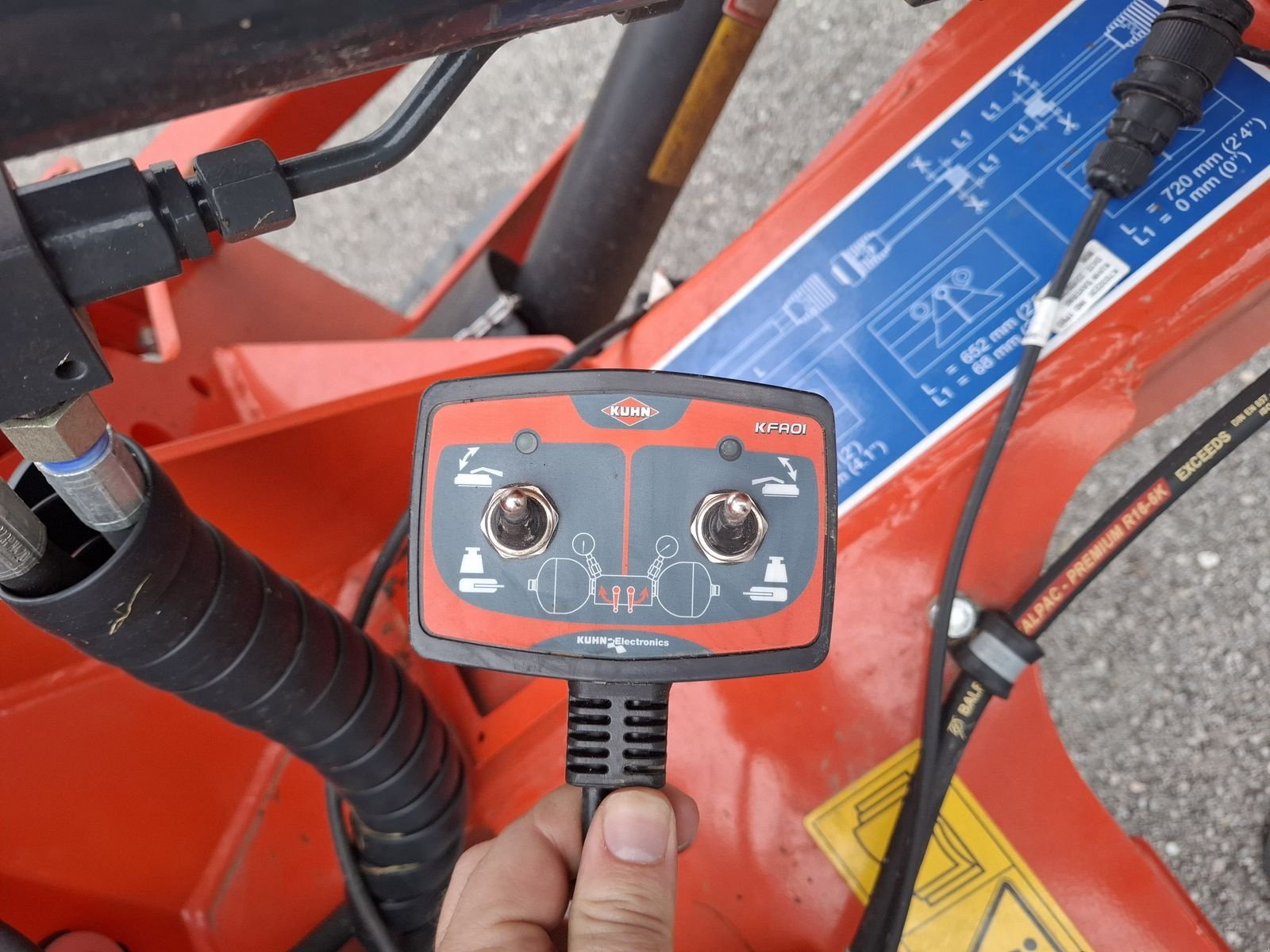 Mähwerk του τύπου Kuhn GMD 8730, Gebrauchtmaschine σε Saxen (Φωτογραφία 2)