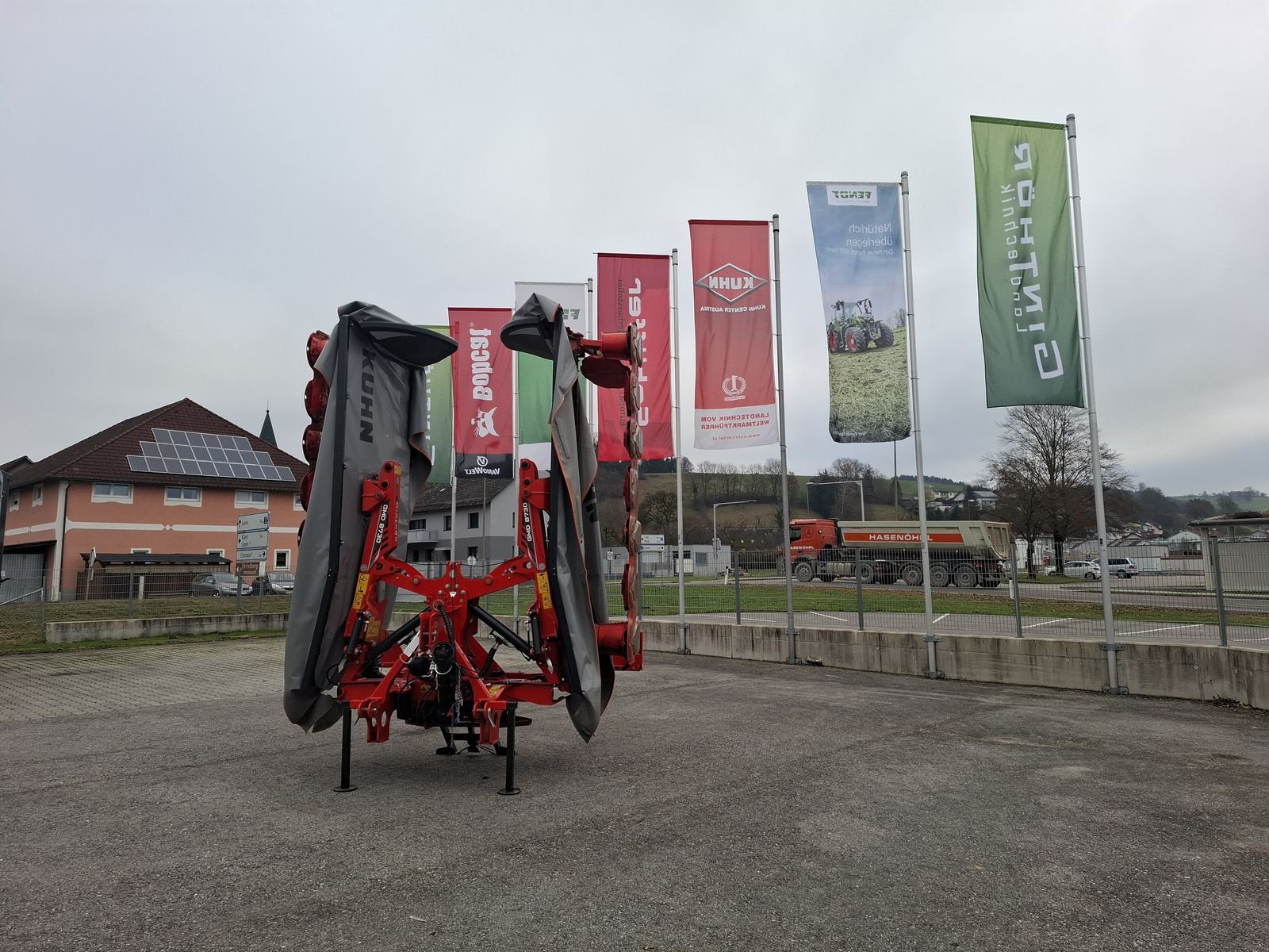 Mähwerk του τύπου Kuhn GMD 8730, Gebrauchtmaschine σε Saxen (Φωτογραφία 1)