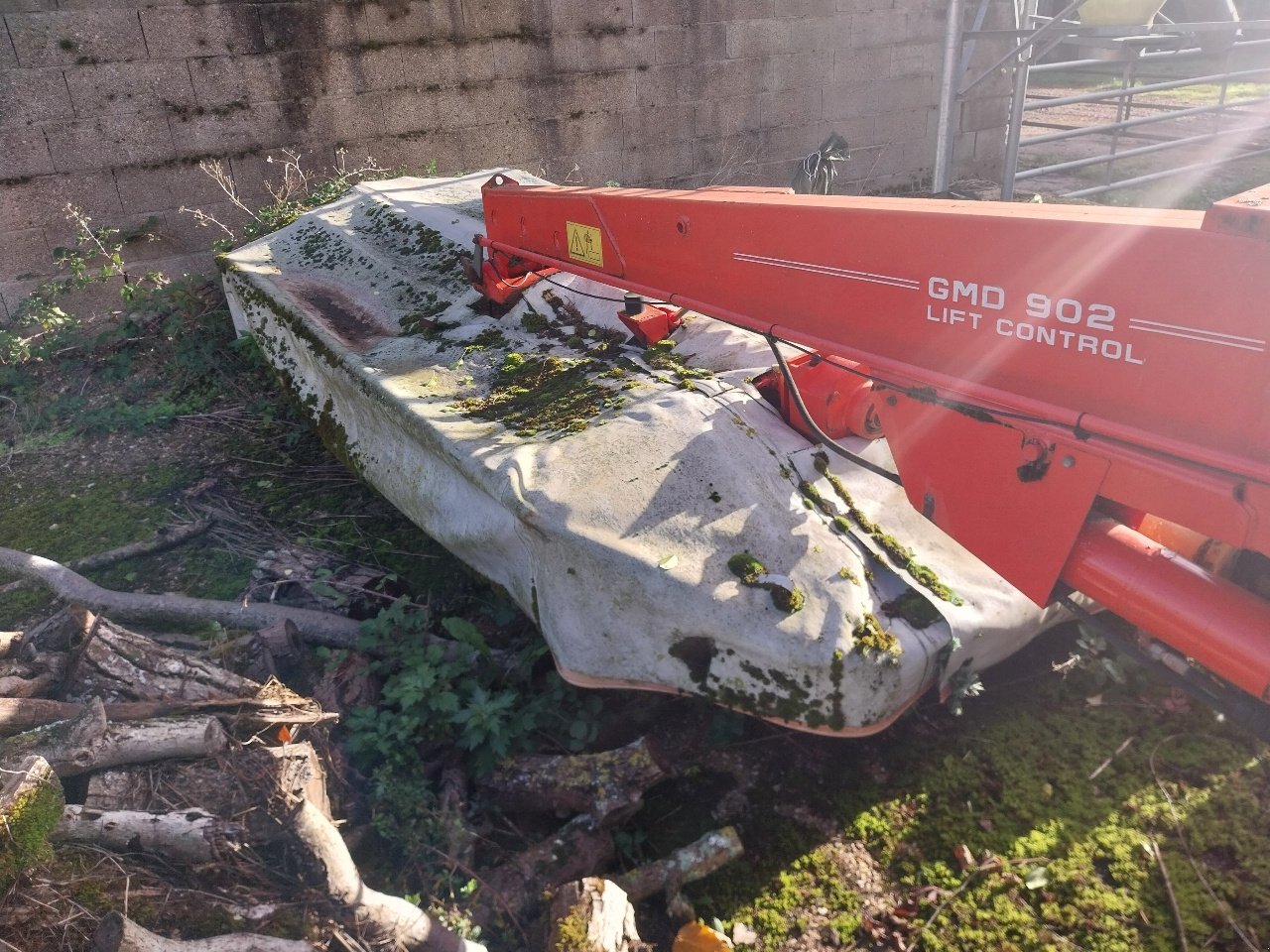 Mähwerk от тип Kuhn GMD 902, Gebrauchtmaschine в CREZANCY EN SANCERRE (Снимка 4)