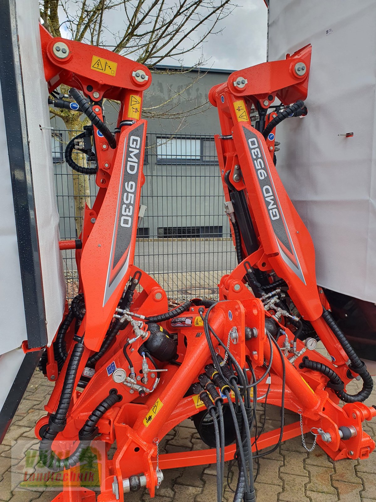 Mähwerk des Typs Kuhn GMD 9530 FF, Neumaschine in Hutthurm bei Passau (Bild 3)