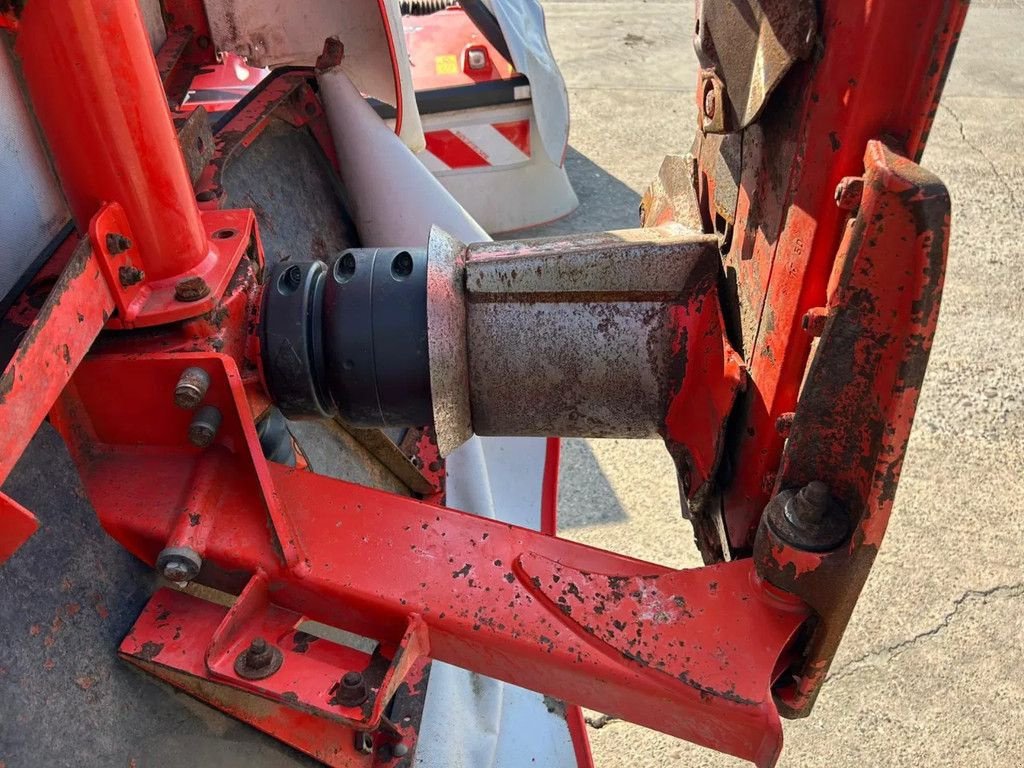 Mähwerk типа Kuhn GMD 9530 & GMD 3125 F-FF Triple maaier Vlindermaaier Schijve, Gebrauchtmaschine в Ruinerwold (Фотография 10)