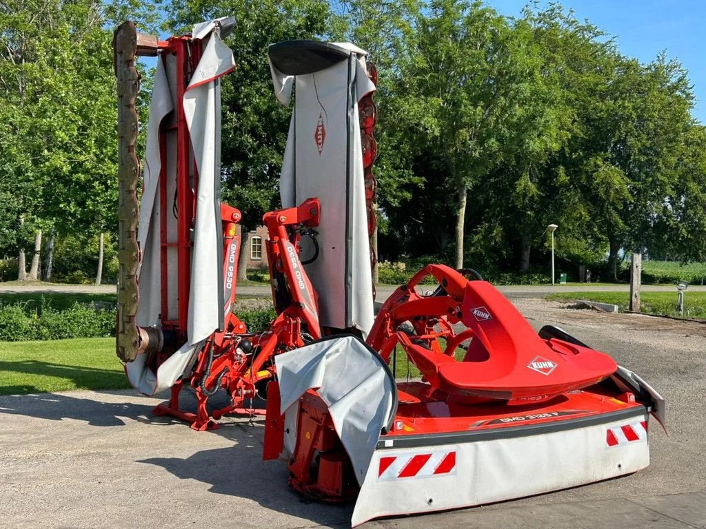 Mähwerk типа Kuhn GMD 9530 & GMD 3125 F-FF Triple maaier Vlindermaaier Schijve, Gebrauchtmaschine в Ruinerwold (Фотография 1)