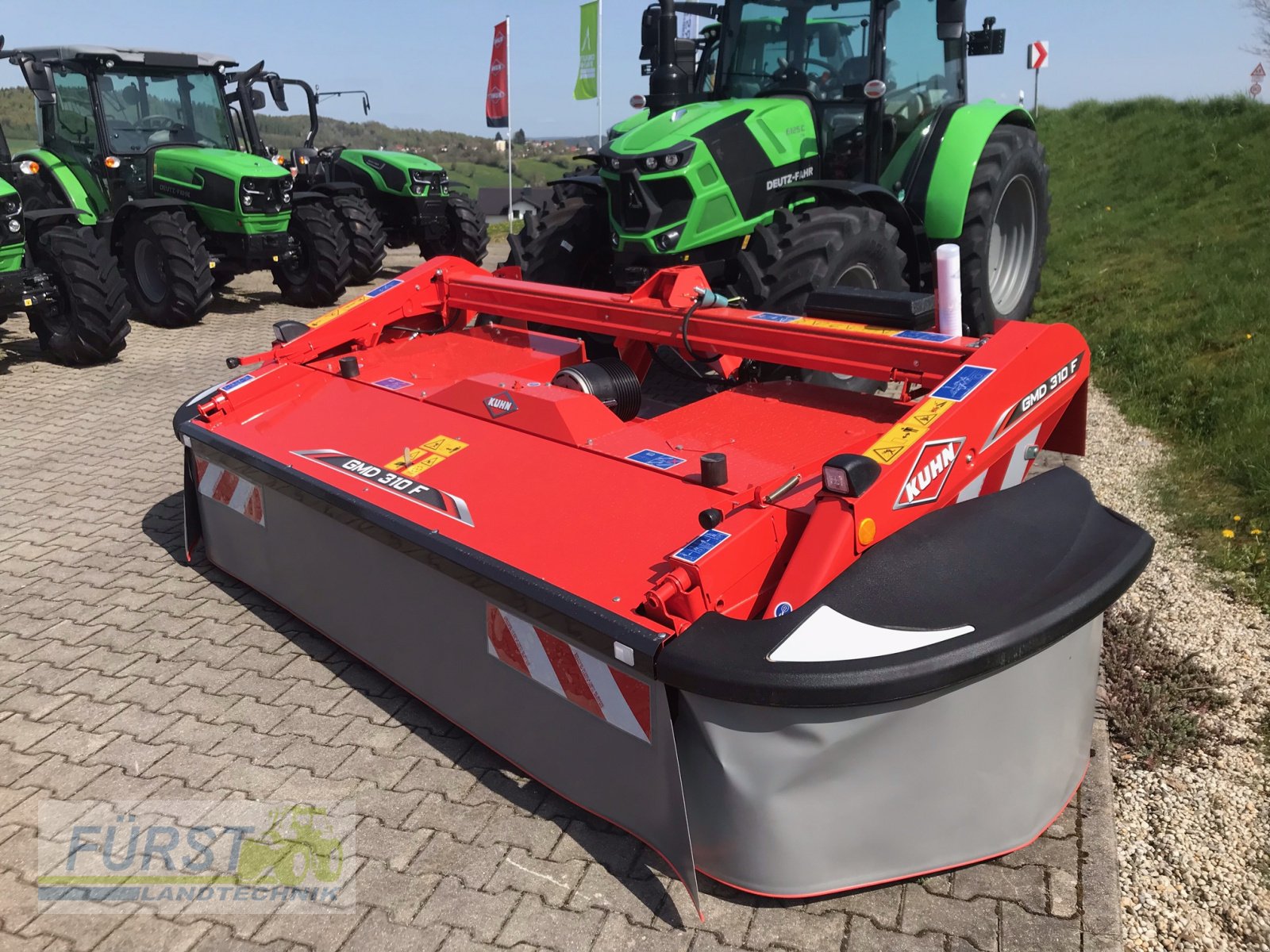 Mähwerk of the type Kuhn GMD310F-FF, Neumaschine in Perlesreut (Picture 1)