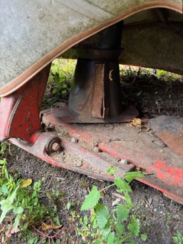 Mähwerk of the type Kuhn GMD4010FF, Gebrauchtmaschine in les hayons (Picture 1)