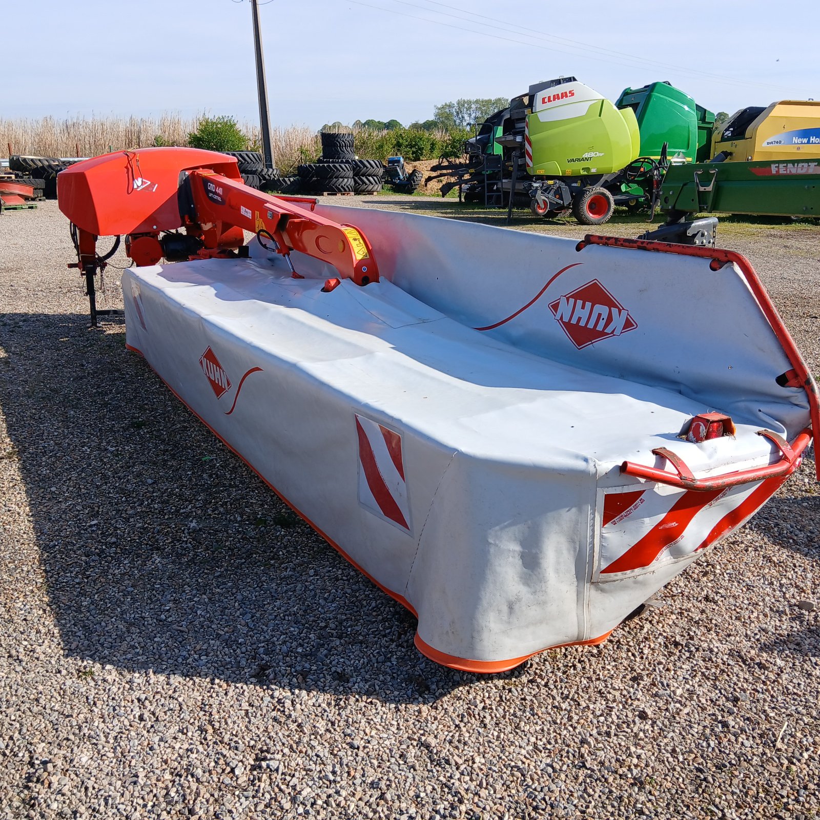 Mähwerk du type Kuhn GMD4411-FF, Gebrauchtmaschine en HERLIN LE SEC (Photo 2)