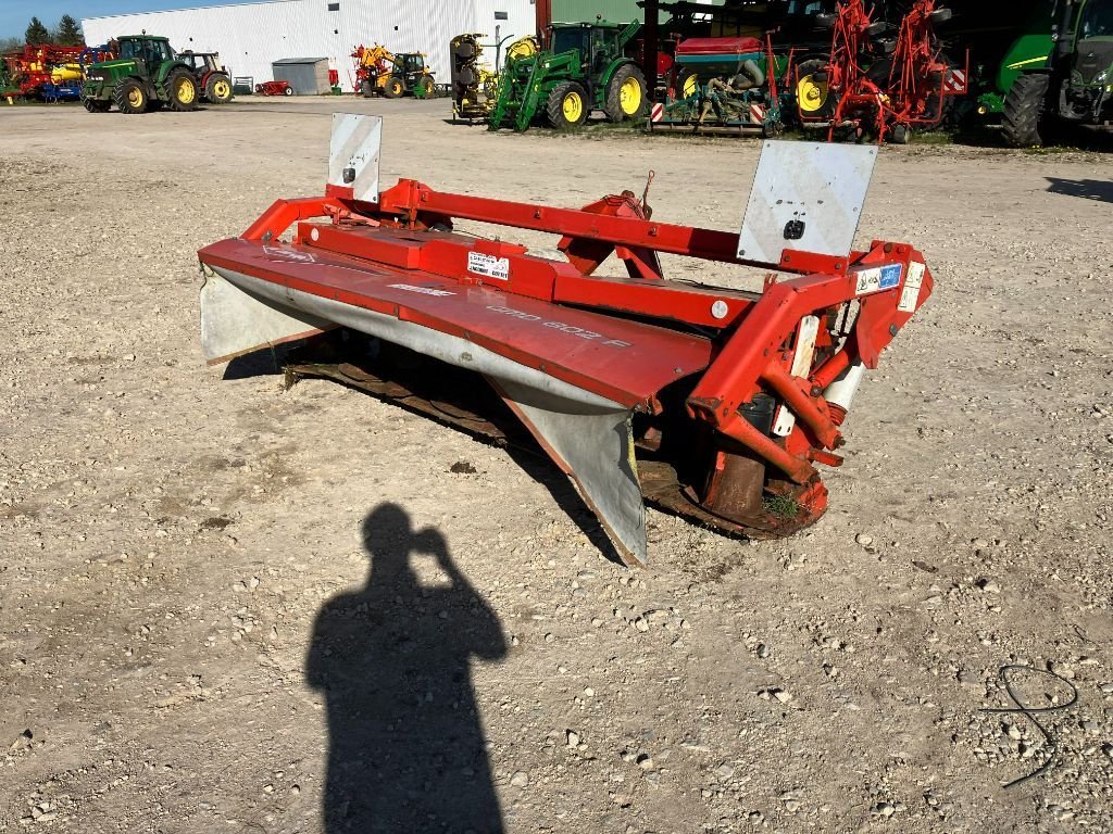 Mähwerk del tipo Kuhn GMD802F, Gebrauchtmaschine In VIRECOURT (Immagine 4)