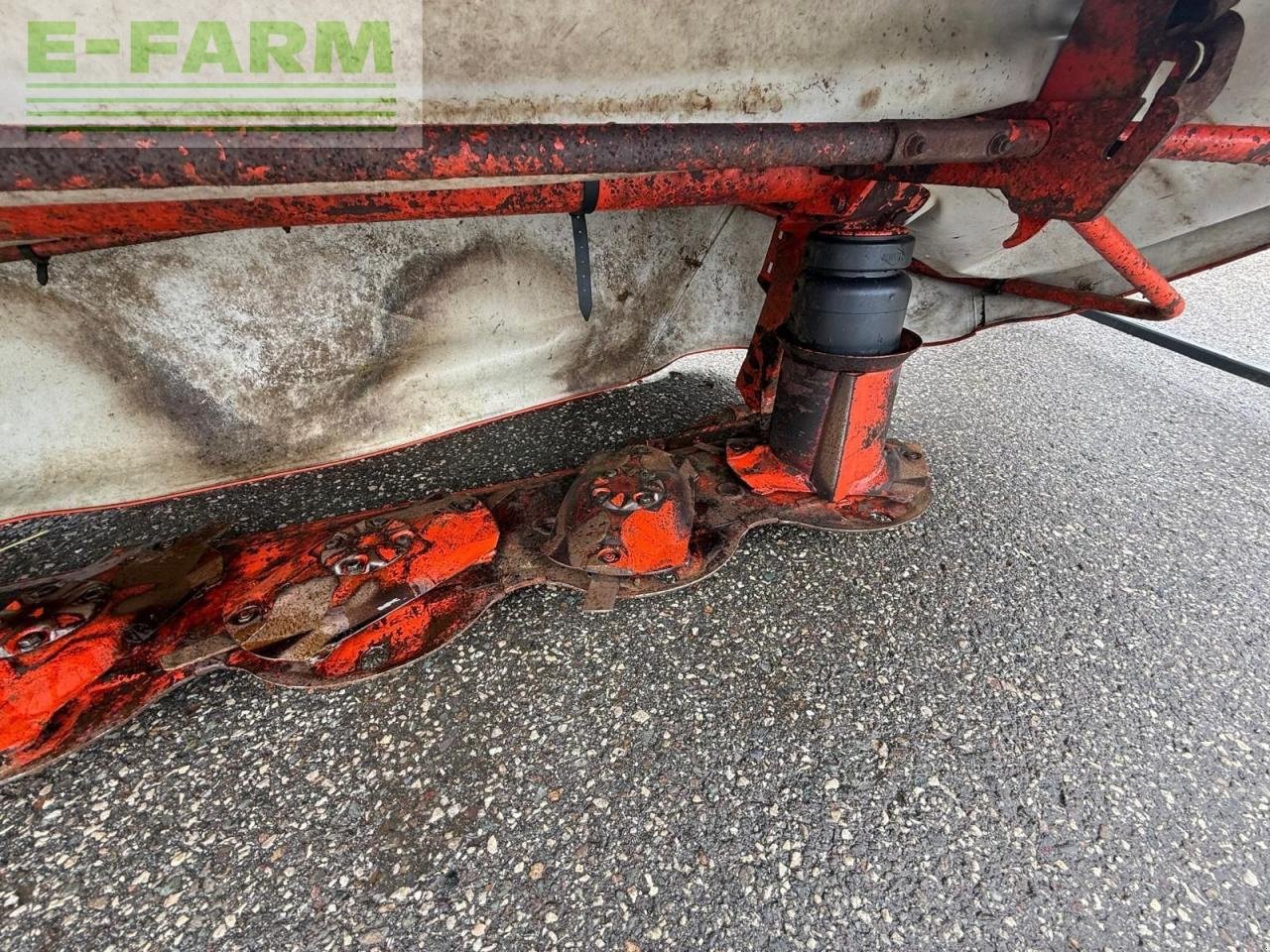 Mähwerk типа Kuhn kuhn gmd 3111 lift-control, Gebrauchtmaschine в MÜHLEN (Фотография 12)