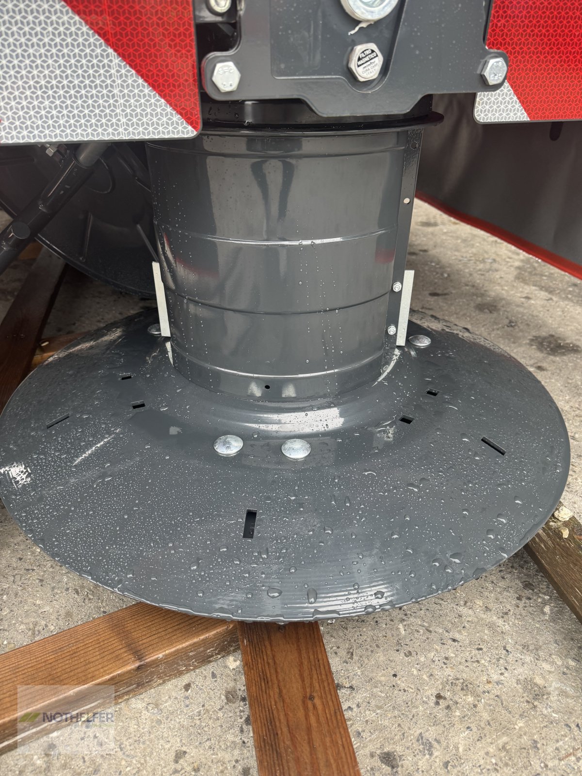 Mähwerk des Typs Kuhn PZ 2721 F mit starrem Anbaubock, Neumaschine in Pforzen (Bild 6)