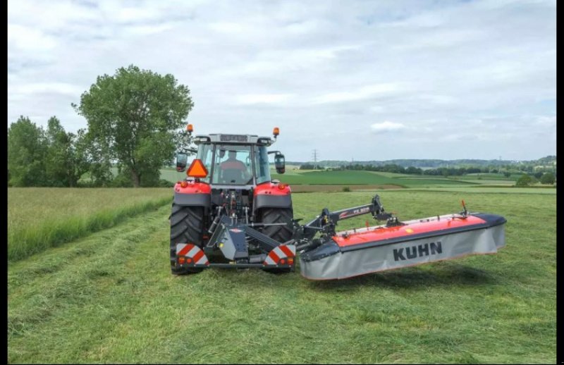Mähwerk του τύπου Kuhn PZ 3015, Neumaschine σε Henau (Φωτογραφία 2)