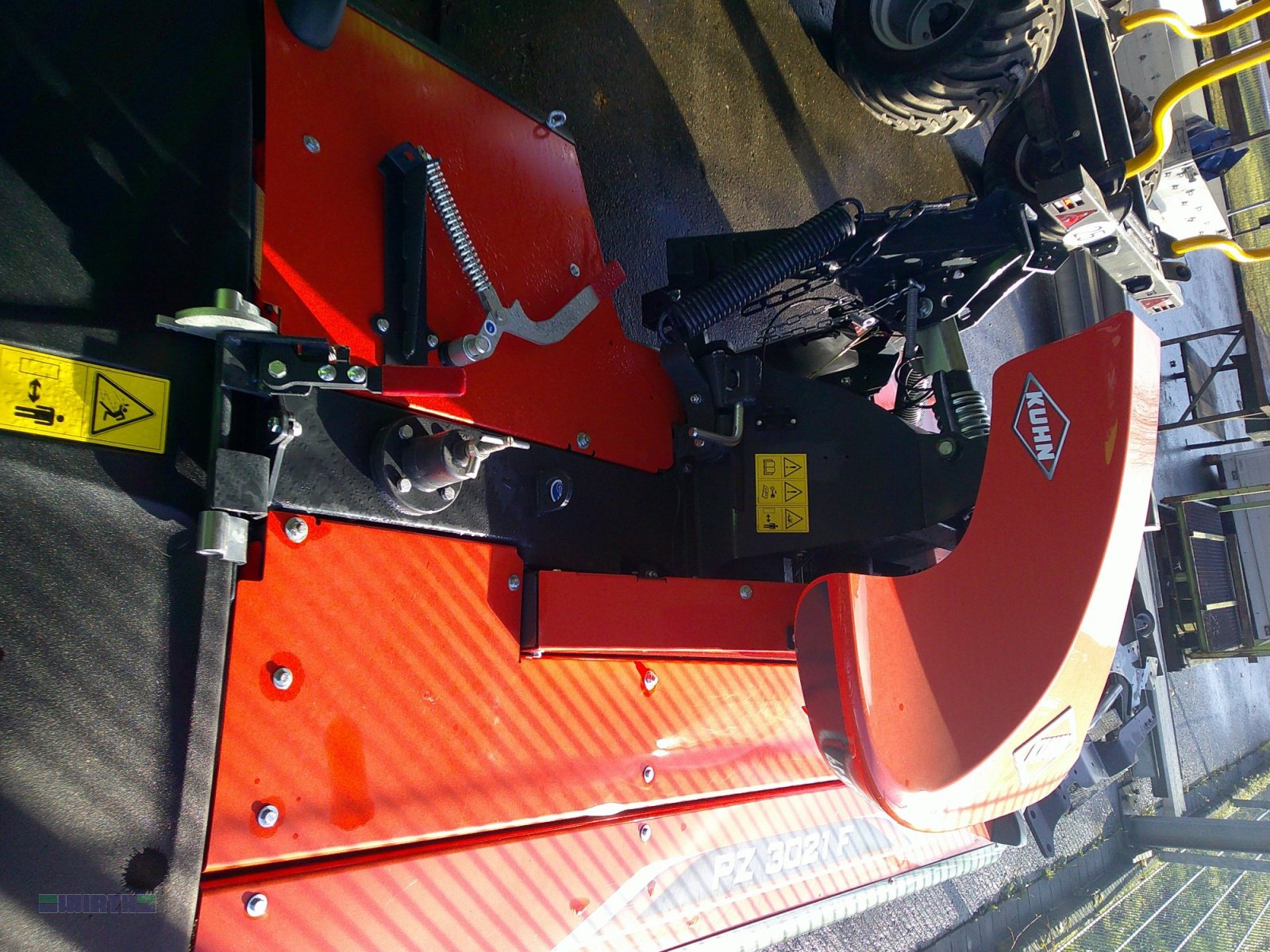 Mähwerk of the type Kuhn PZ 3021 F "Frontmähwerk", Neumaschine in Buchdorf (Picture 7)