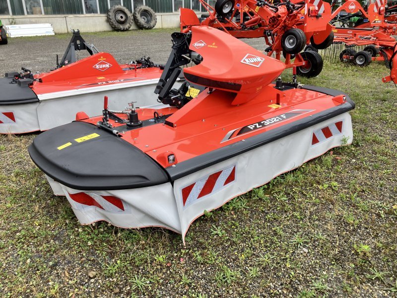 Mähwerk des Typs Kuhn PZ 3021 F, Neumaschine in Ravensburg (Bild 1)