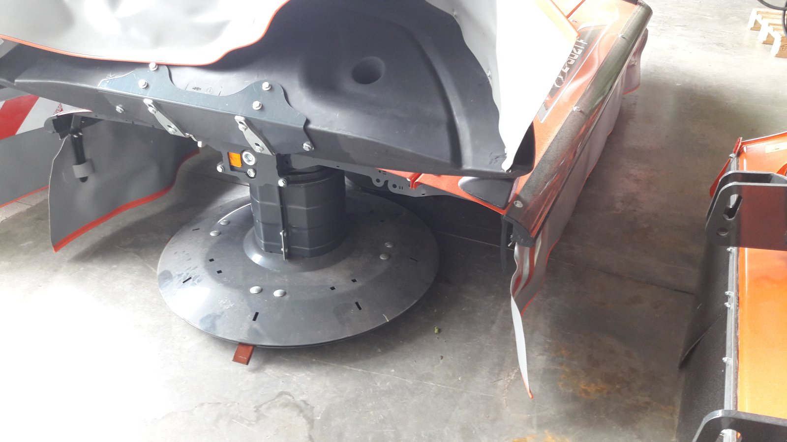 Mähwerk of the type Kuhn PZ 3021 F, Neumaschine in Aislingen (Picture 2)