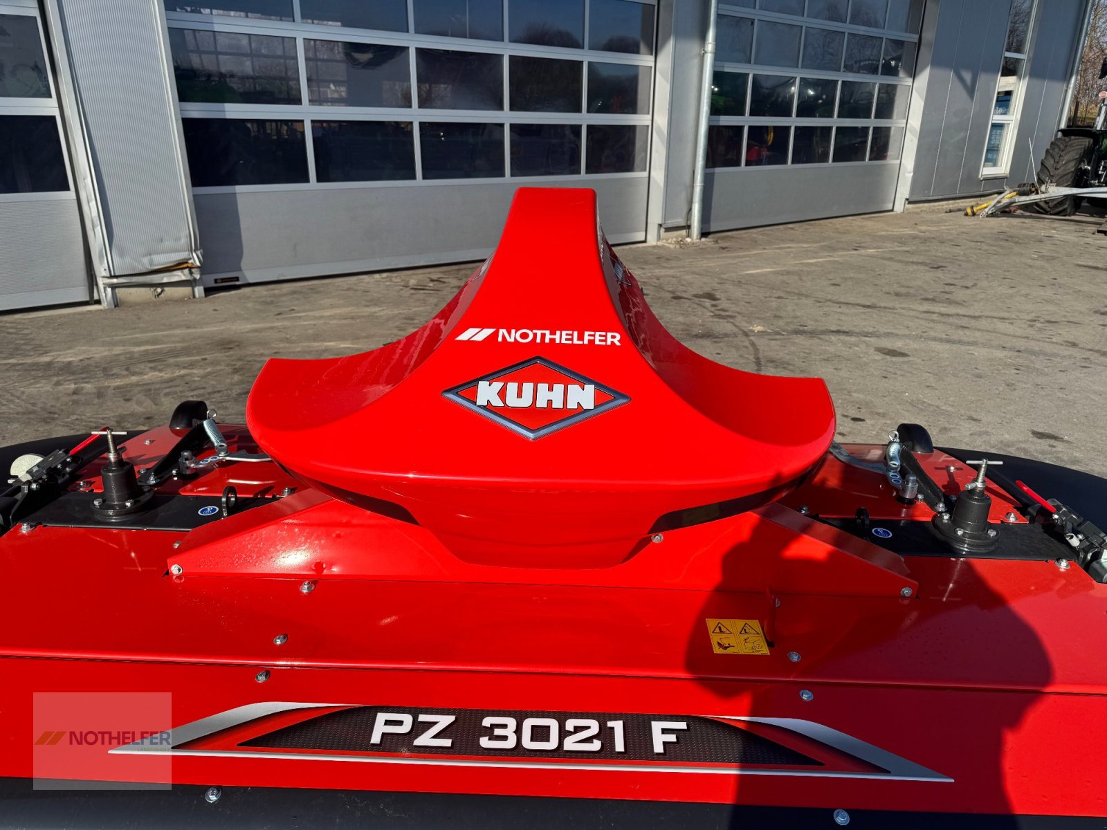 Mähwerk des Typs Kuhn PZ 3021 F, Neumaschine in Pforzen (Bild 4)