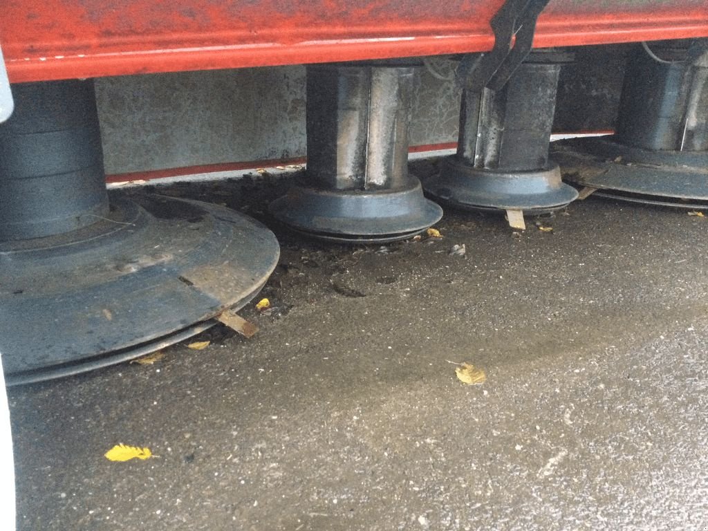 Mähwerk типа Kuhn PZ 320, Gebrauchtmaschine в azerailles (Фотография 10)